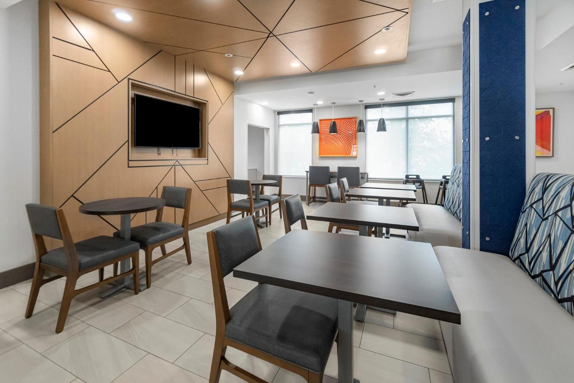 Holiday Inn Express Salt Lake City South - Midvale By Ihg Exterior photo