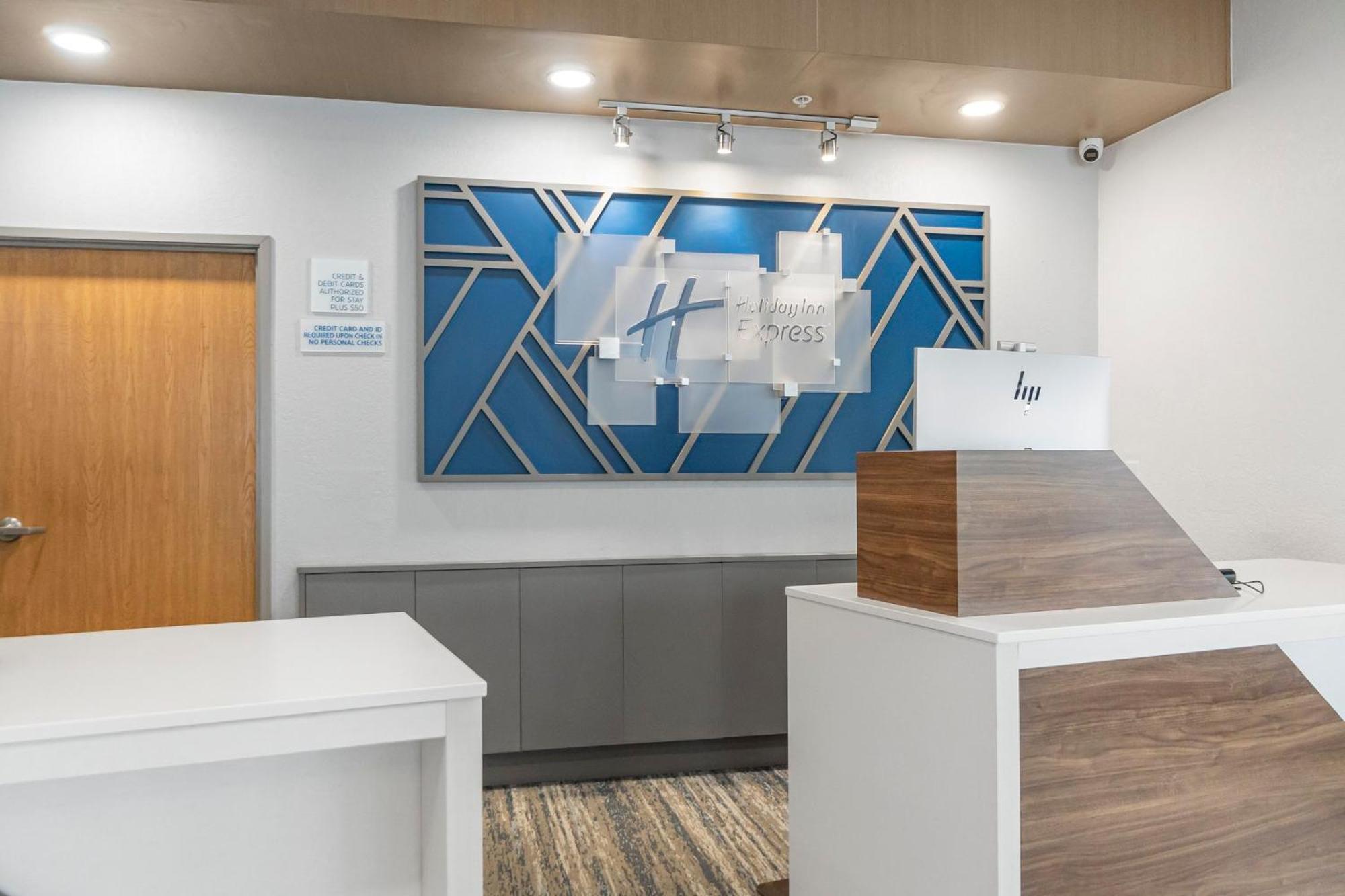Holiday Inn Express Salt Lake City South - Midvale By Ihg Exterior photo