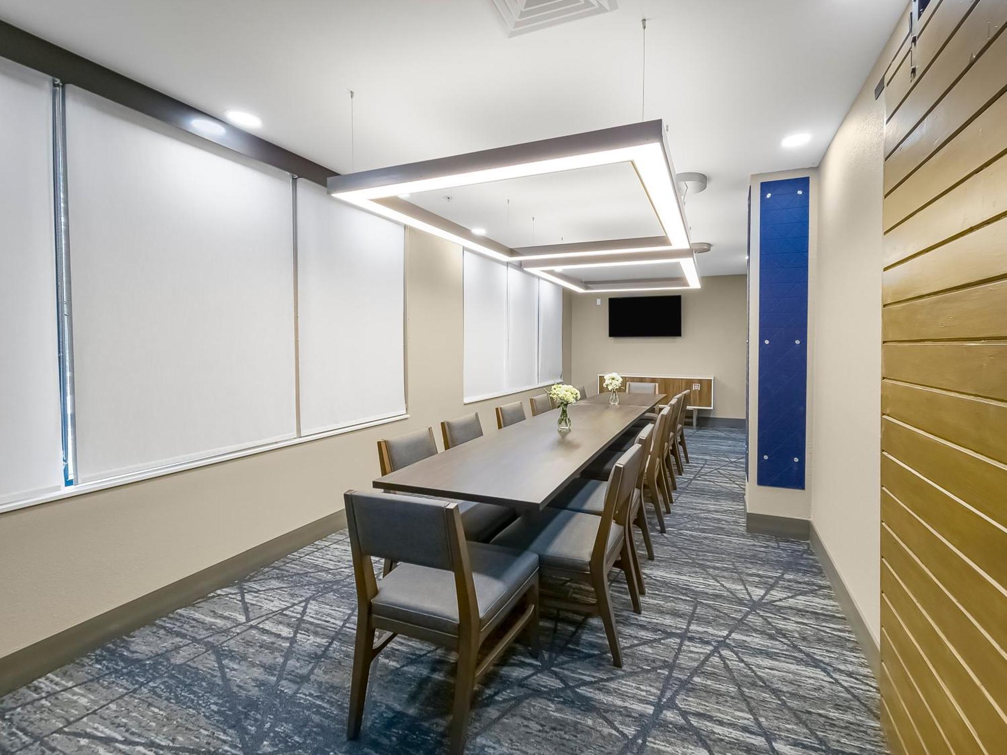 Holiday Inn Express Salt Lake City South - Midvale By Ihg Exterior photo